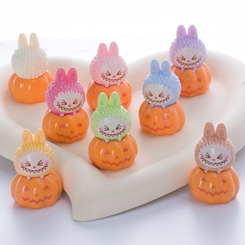 Halloween Labubu matching game -open in live