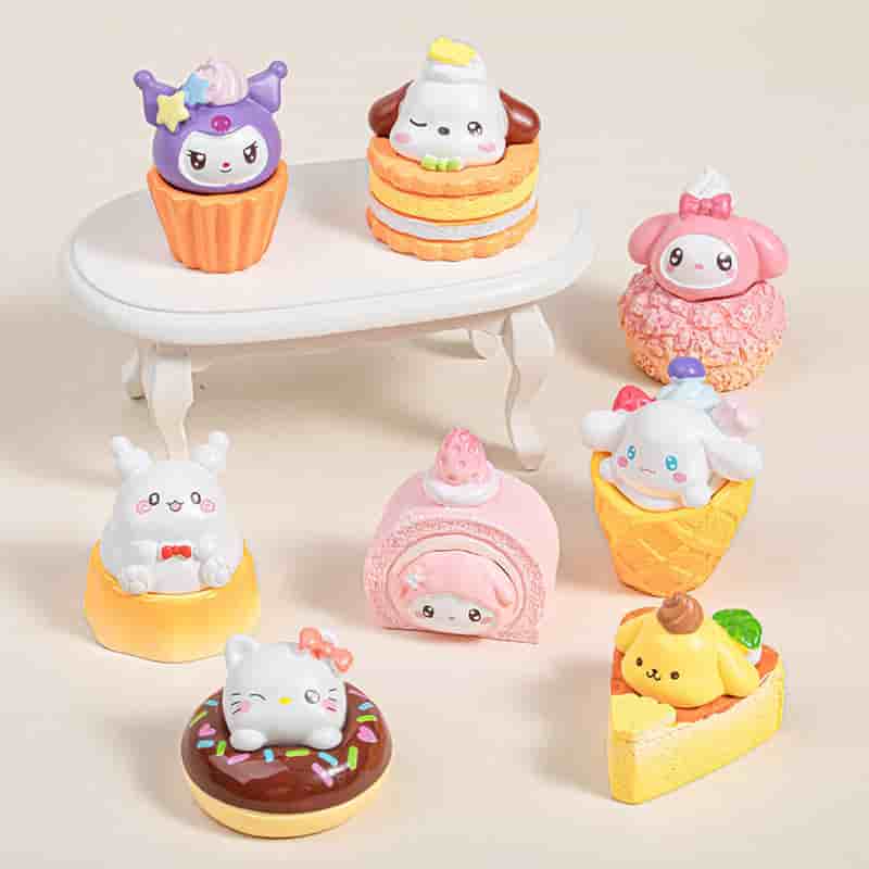 8 pcs Dessert Sanrio