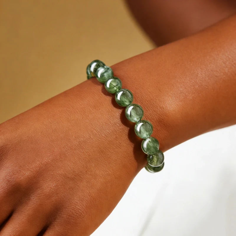 Green Crystal Bracelet – Embrace Peace, Attract Abundance