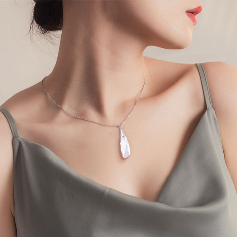 Snow Soul Clear Quartz Drop Necklace - Clarity & Focus