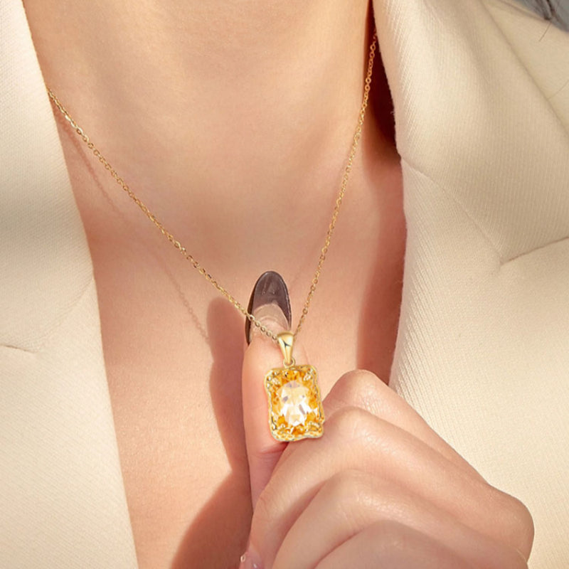 Collier en cristal naturel « Succès Joyeux »