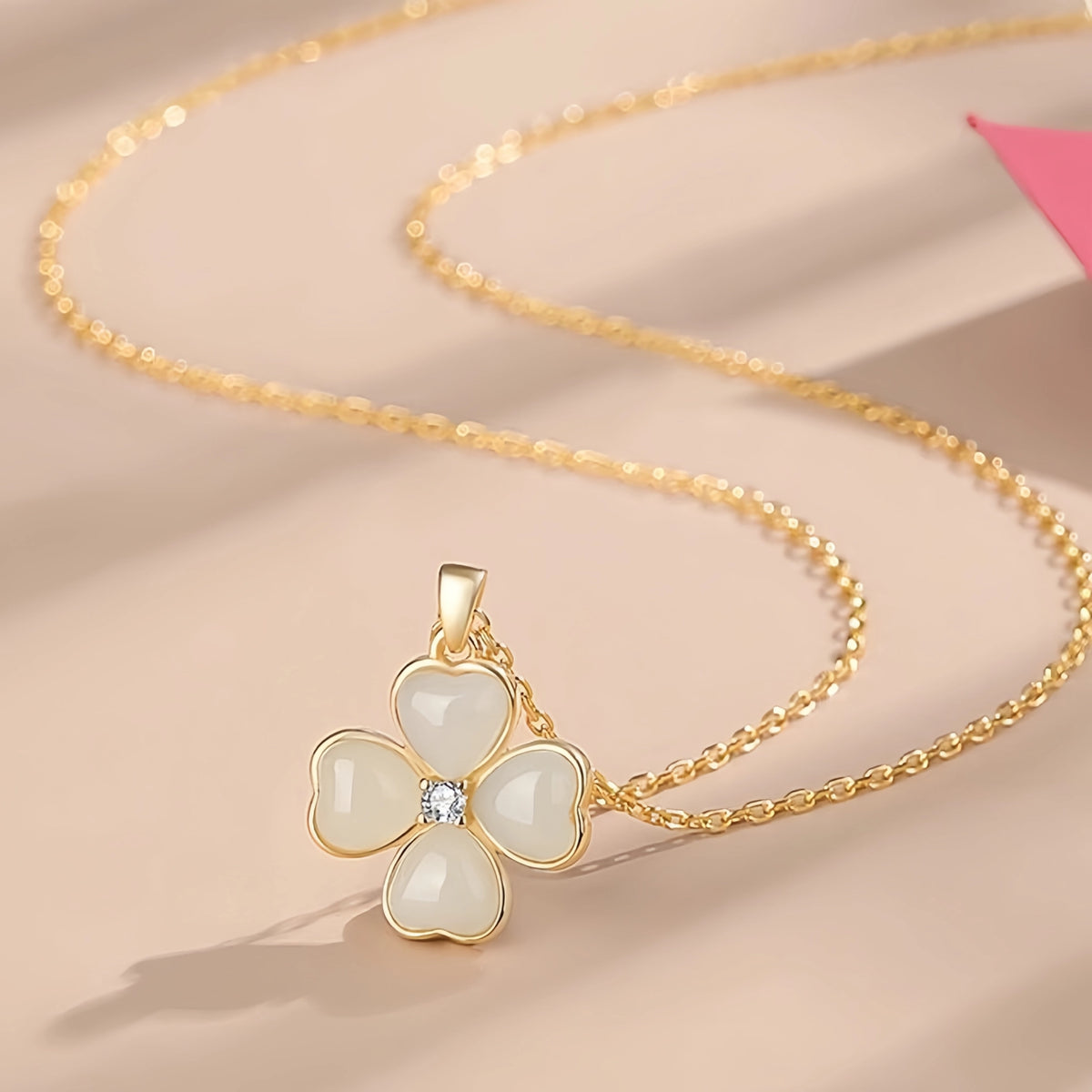 Collier à ajustement facile en quartz clair - Pureté intérieure et expression claire