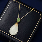 Collier en jade Hetian naturel Eternal Grace