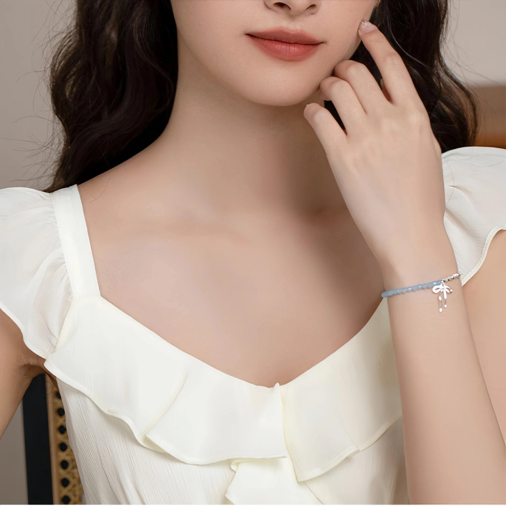 Collier en cristal de quartz clair Pendentif facetté irrégulier