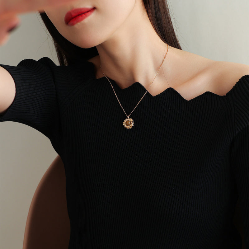 Collier en pierre naturelle Œil de Tigre — Cadeau Déesse Pétale pour Meilleure Amie