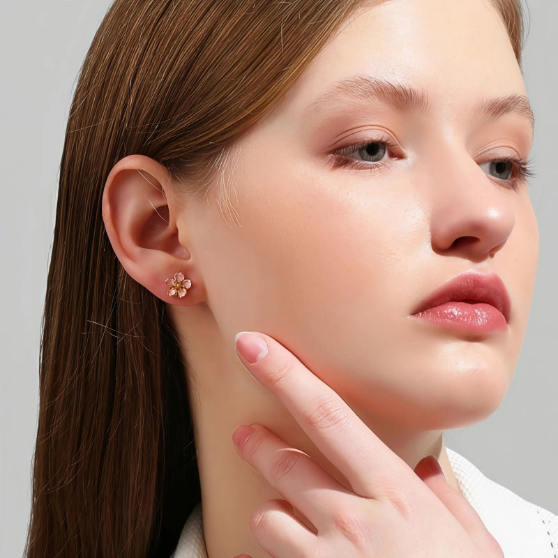 Boucles d'oreilles émaillées fleurs de cerisier et boucles d'oreilles fleurs simples