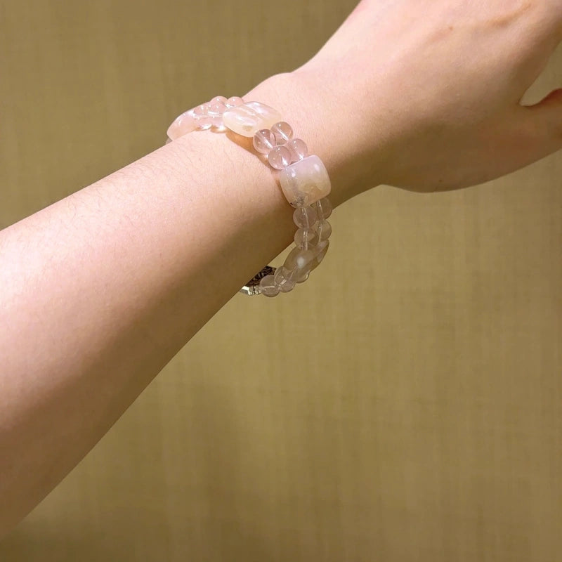 Bracelet « Muguet » en Améthyste naturelle – Sagesse ouverte, Attire les bienfaiteurs