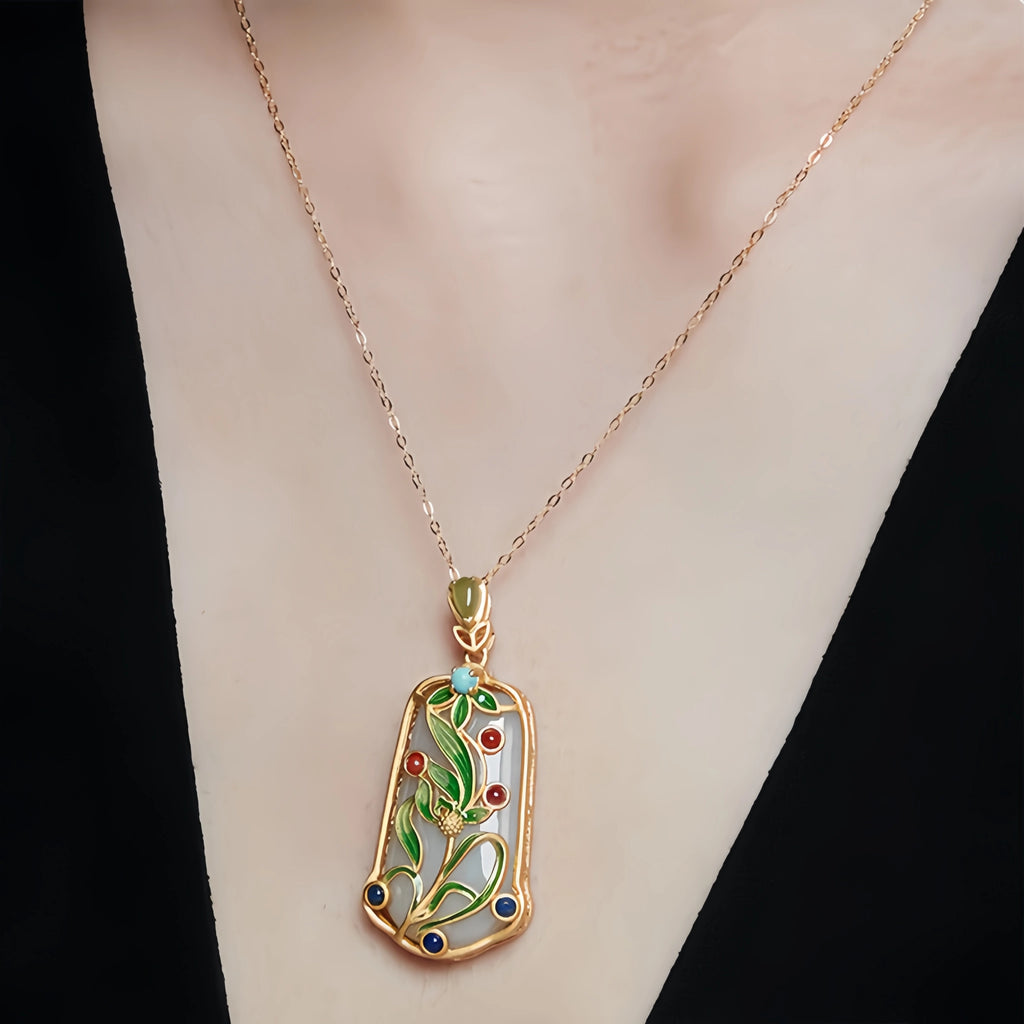 Collier en cristal de quartz clair Pendentif facetté irrégulier