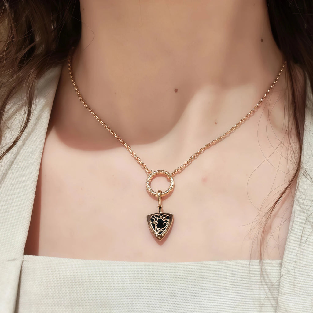 Collier Sakura en jade Hetian