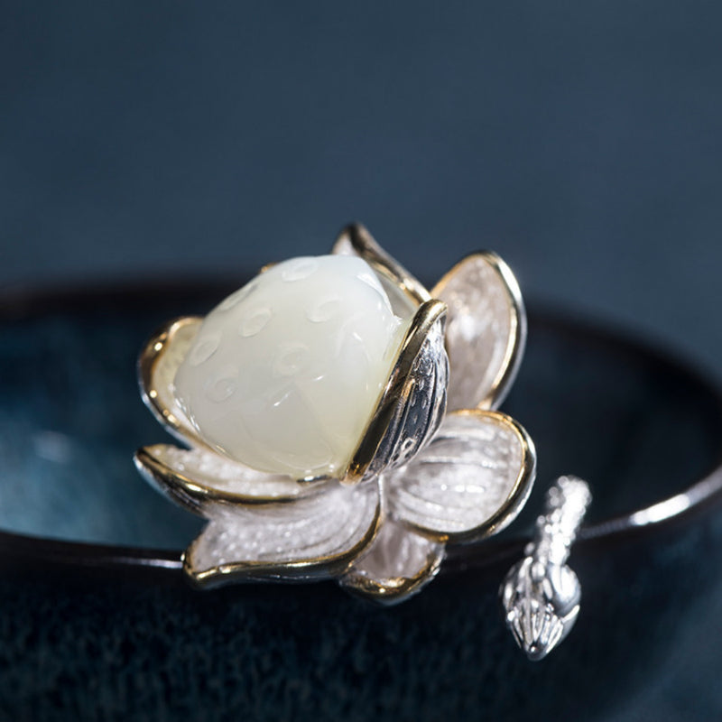 Bague Lotus en Jade Hetian - Paix Intérieure & Énergie Pure