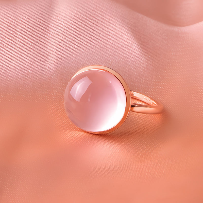 Bague en cristal d'énergie d'amour délicate en quartz rose