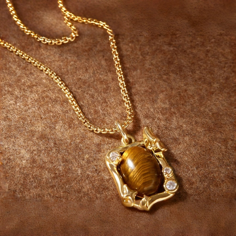 Collier en pierre naturelle Œil de tigre — Collier pull à double chaîne papillon