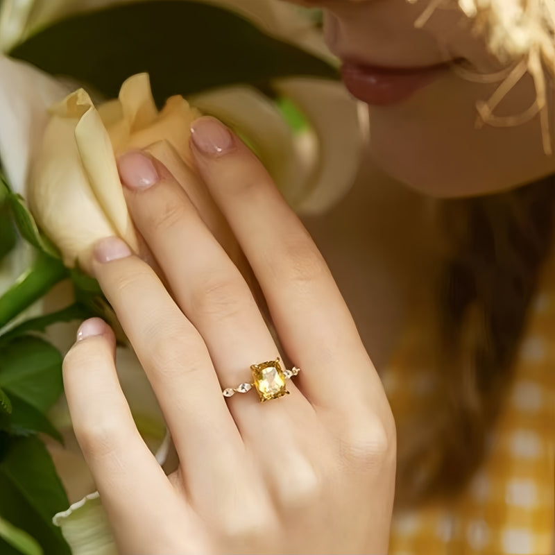 Wealth-attracting Sunlit Natural Citrine Ring