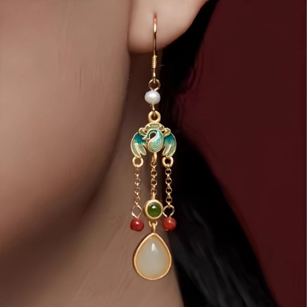 Collier en cristal de quartz clair Pendentif facetté irrégulier