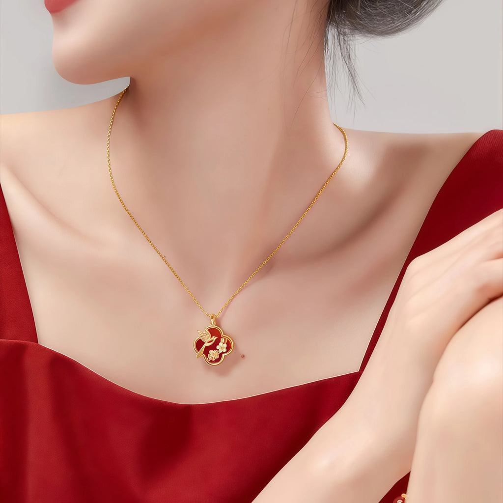 Collier en cristal de quartz clair Pendentif facetté irrégulier