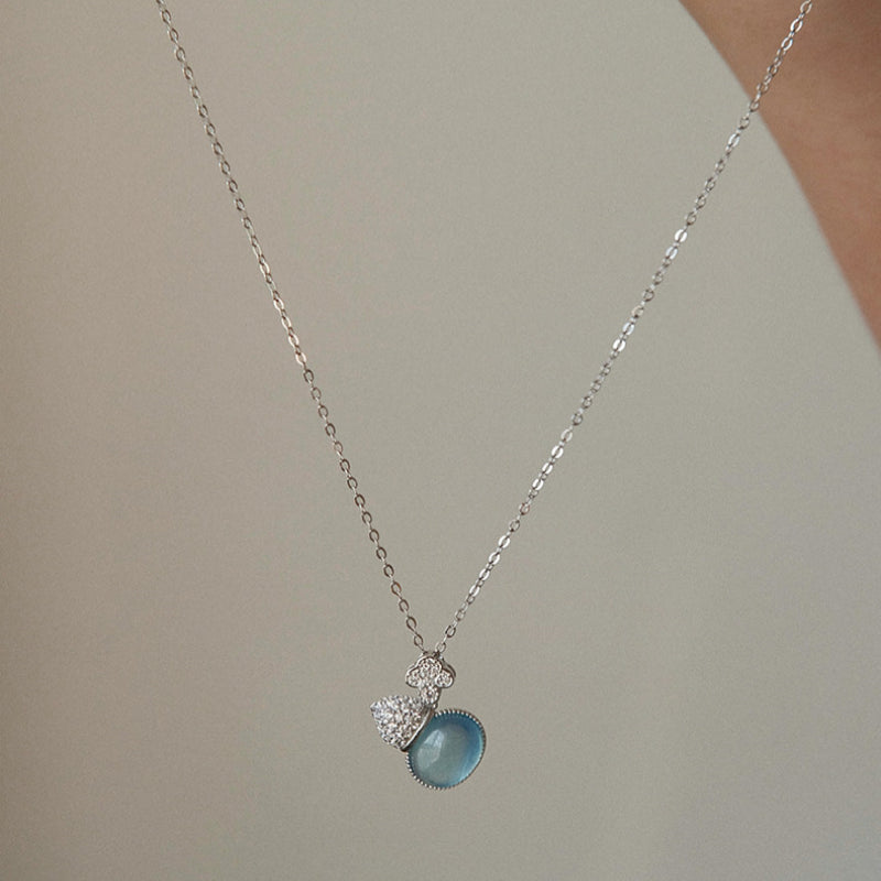 Collier pendentif gourde en aigue-marine naturelle - Équilibre l'élément eau et calme l'humeur