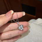 Collier cœur papillon en cristal clair – Purifie l'aura, attire les bonnes relations