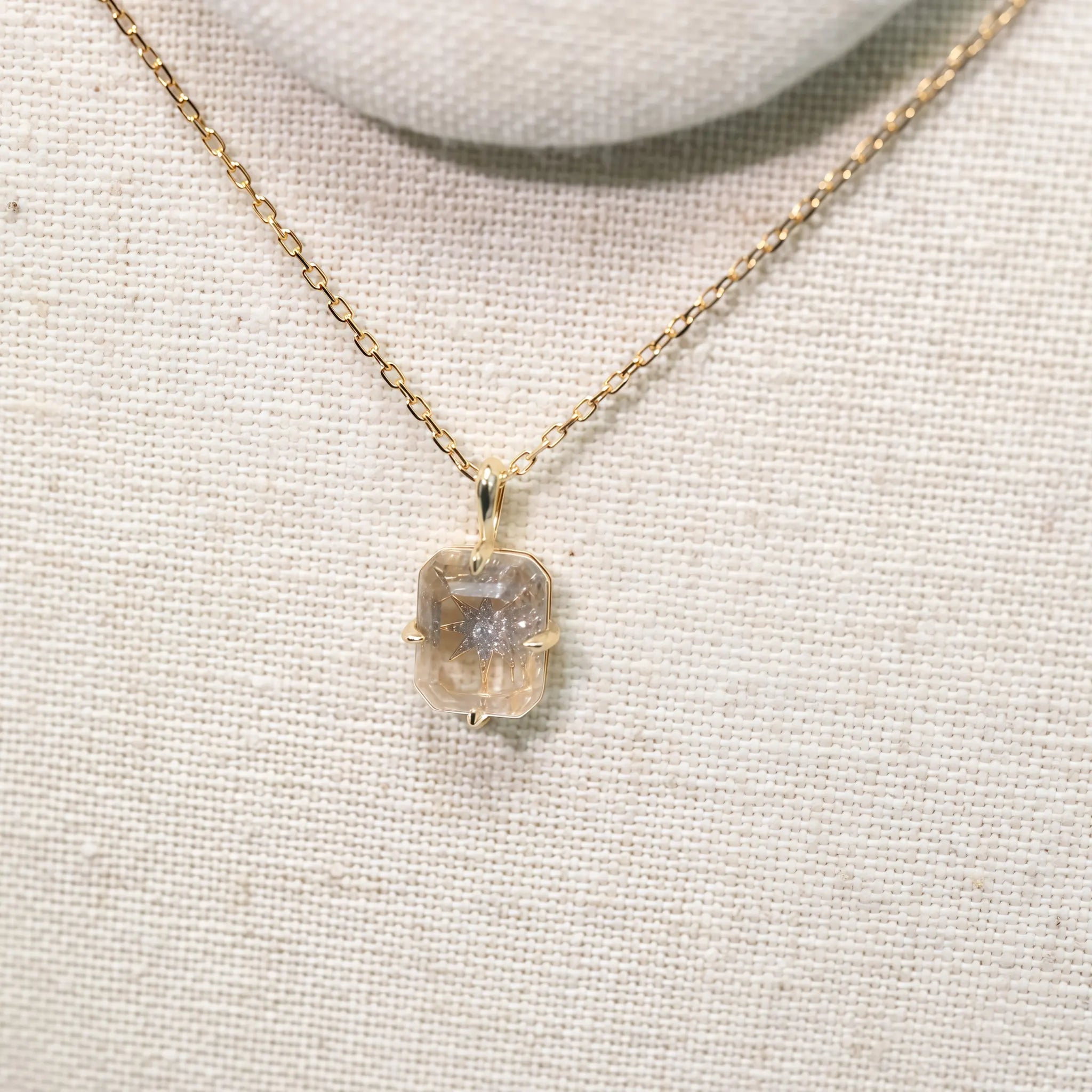 Collier Sakura en jade Hetian