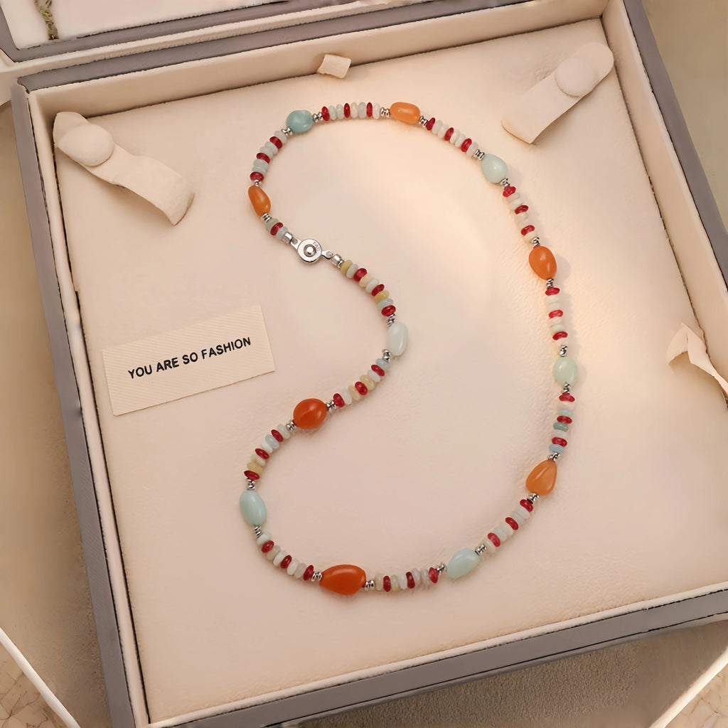 Collier en cristal de quartz clair Pendentif facetté irrégulier