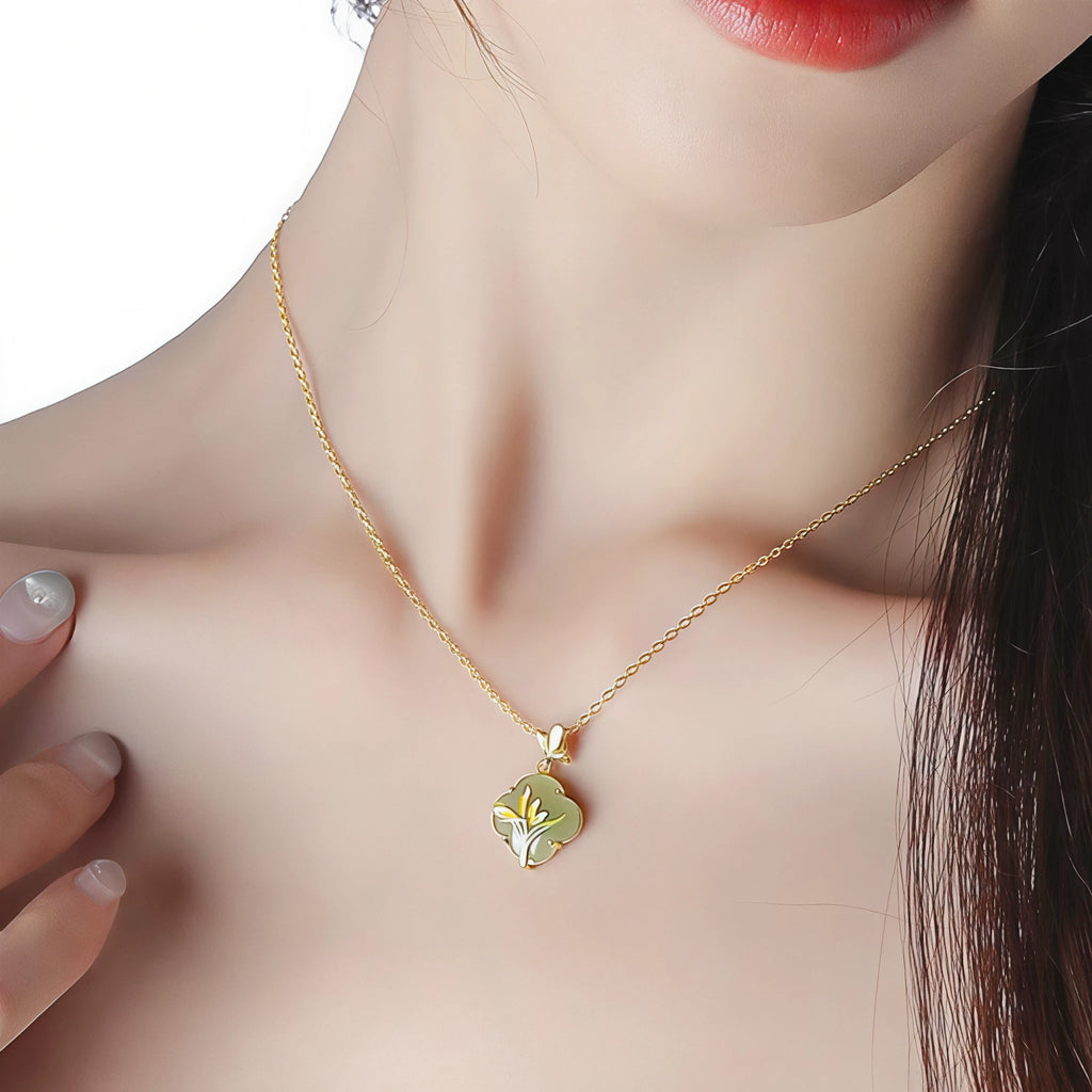 Collier à ajustement facile en quartz clair - Pureté intérieure et expression claire