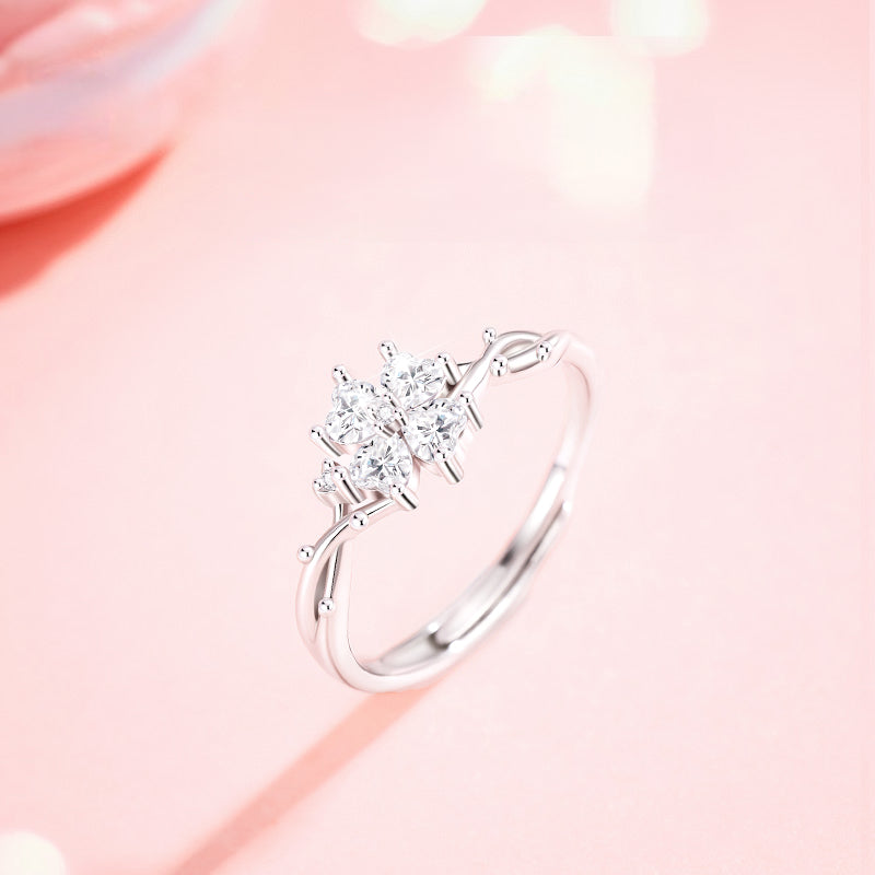 Bague trèfle à quatre feuilles porte-bonheur - une feuille pour l'espoir, une pour la chance