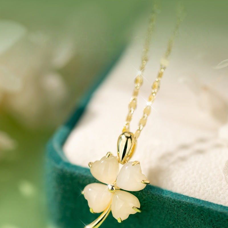 Four-leaf Clover Necklace — Eternal Love for Your Girlfriend