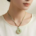 Collier Lotus Dew en jade Hetian naturel