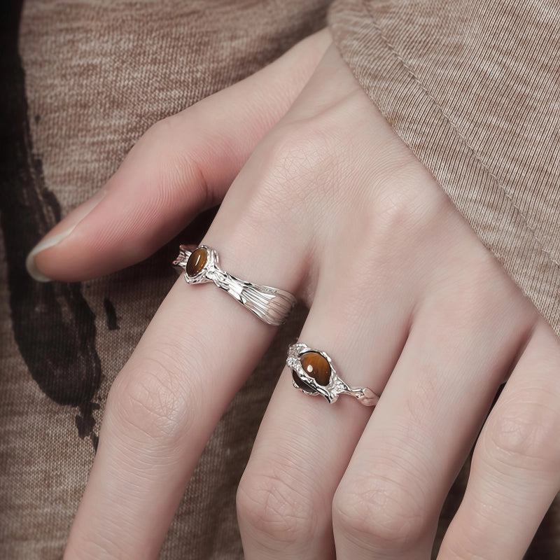 Bague en pierre naturelle Œil de Tigre, Bague ouverte Saturne Petit Univers