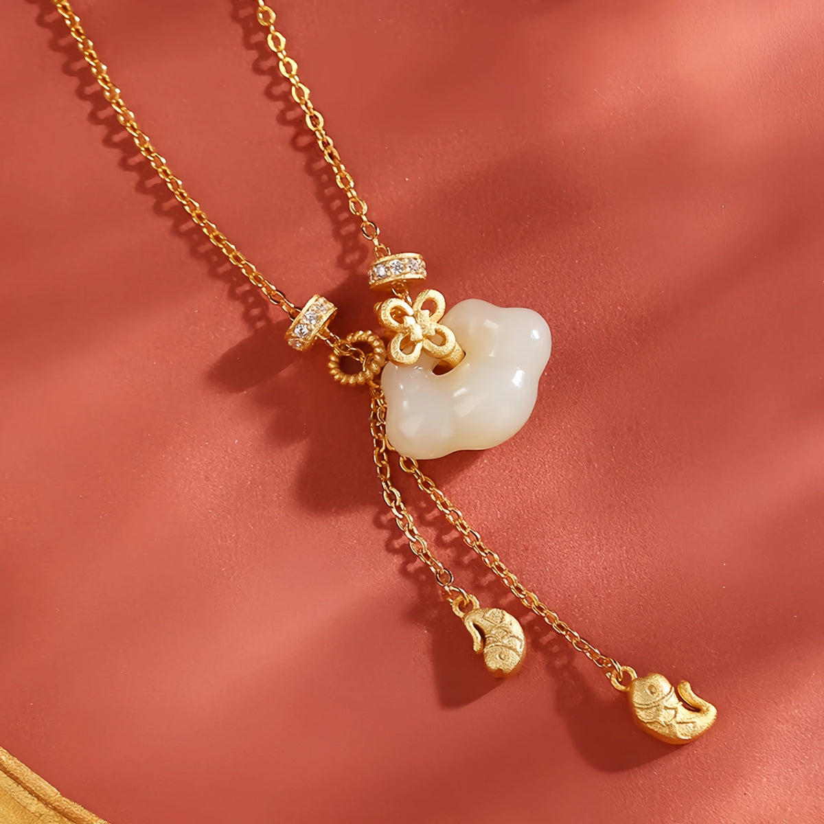 Collier à ajustement facile en quartz clair - Pureté intérieure et expression claire