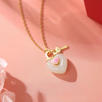 Collier à ajustement facile en quartz clair - Pureté intérieure et expression claire