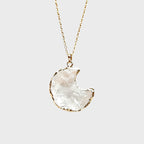 Collier Rêveur Lune en Quartz Clair – Purifie l'Aura, Fais Confiance à ton Intuition, Poursuis tes Rêves