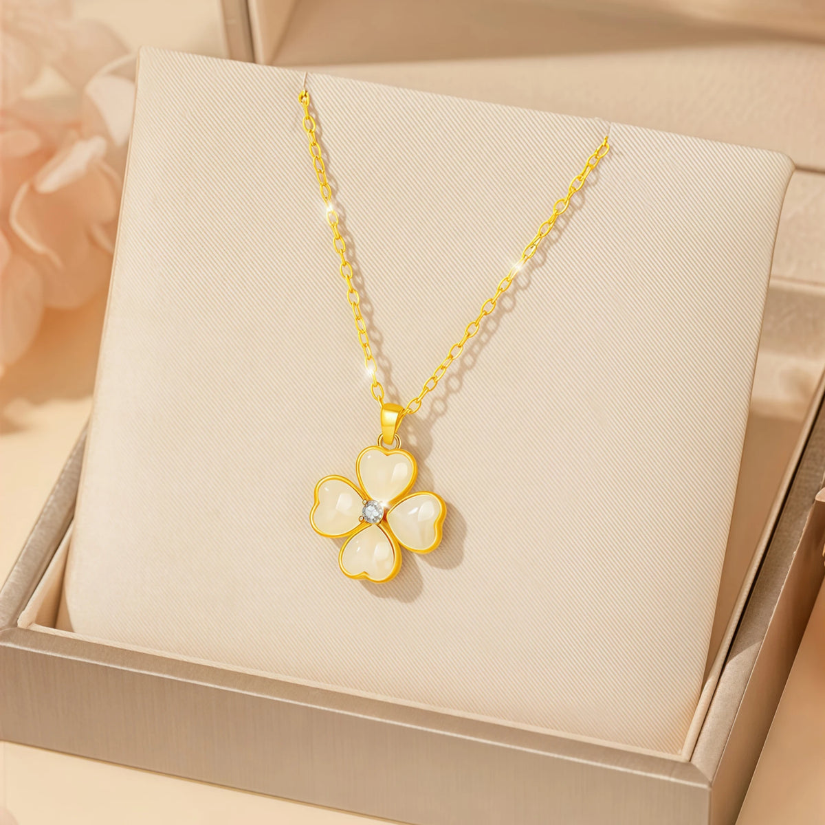 Collier à ajustement facile en quartz clair - Pureté intérieure et expression claire