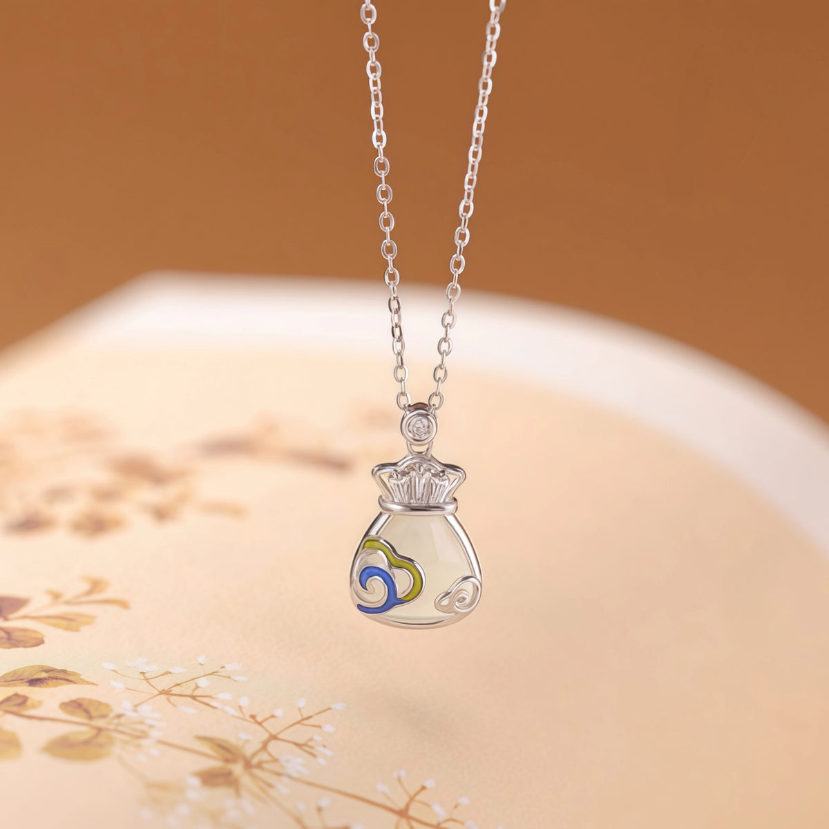 Collier à ajustement facile en quartz clair - Pureté intérieure et expression claire