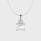 Ras du cou avec pendentif carré en quartz clair naturel · Protégez votre énergie