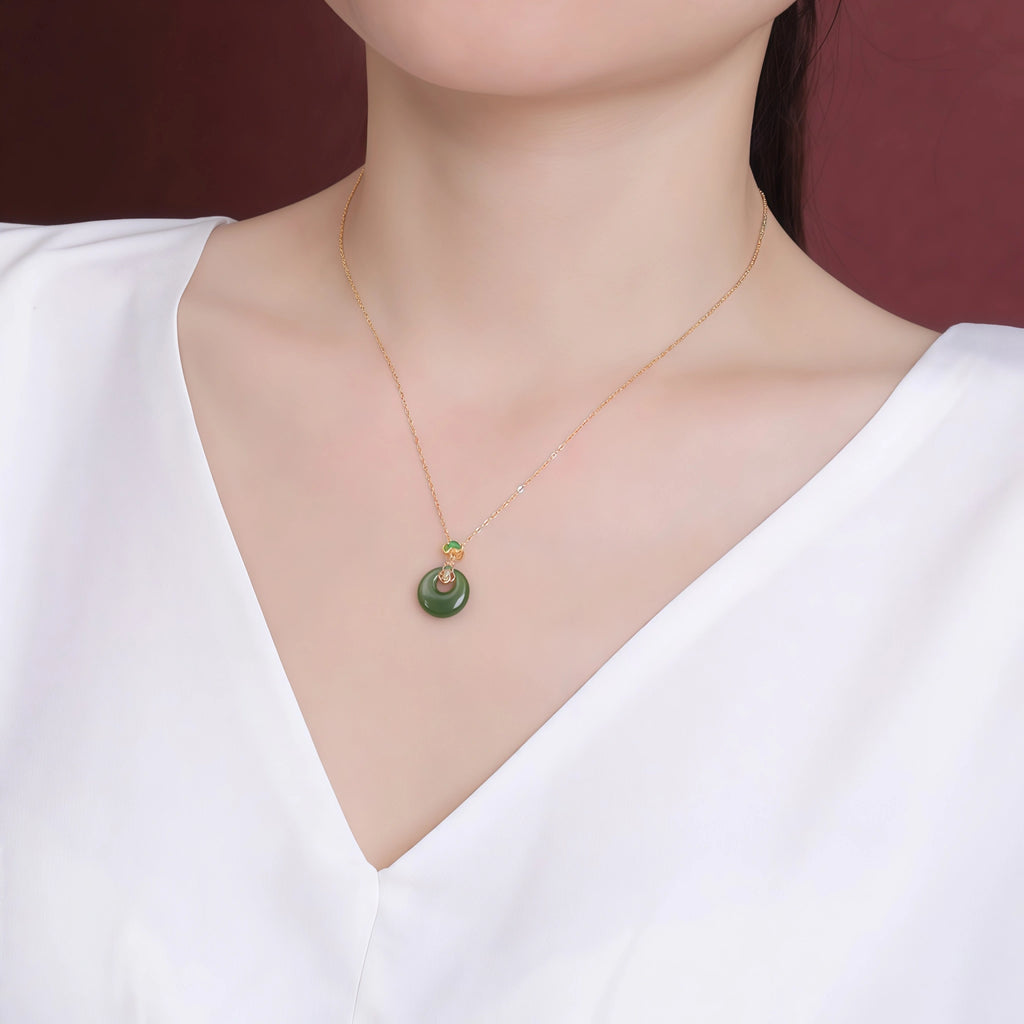 Collier à ajustement facile en quartz clair - Pureté intérieure et expression claire