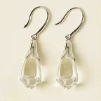 Boucles d'oreilles pendantes Magnolia en cristal naturel