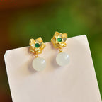 Boucles d'oreilles anciennes en argent sterling avec lotus en jade Hotan naturel