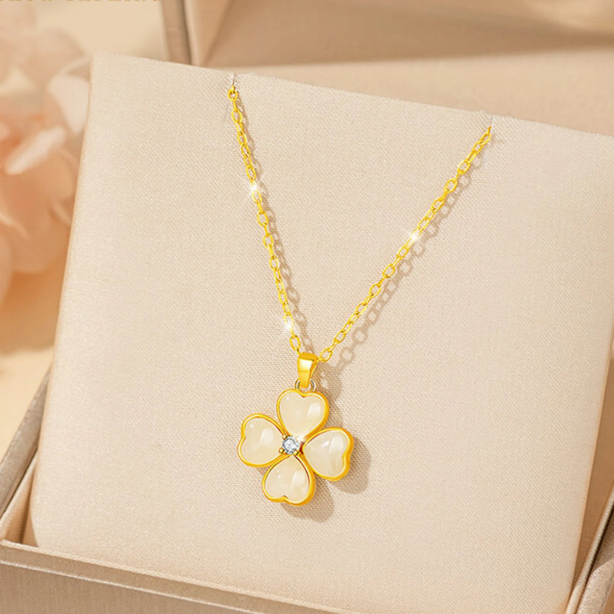 Collier à ajustement facile en quartz clair - Pureté intérieure et expression claire