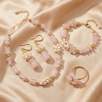 Collier en cristal de quartz clair Pendentif facetté irrégulier