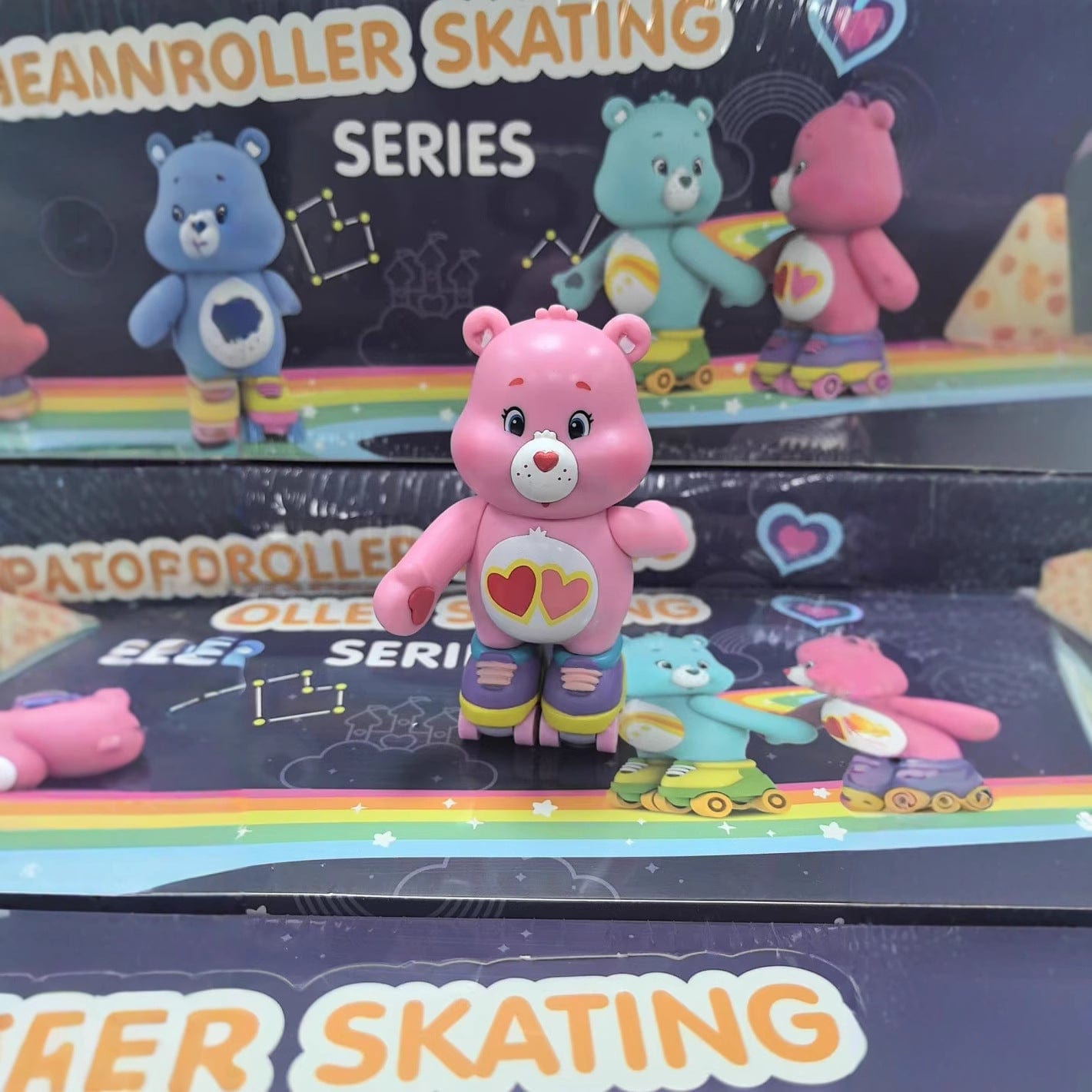 Carebear ROLLER SKATING