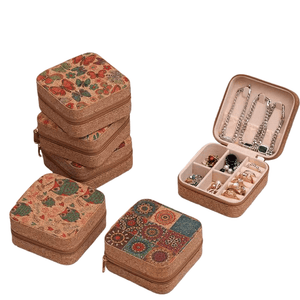 Claasic Necklace Ring Container