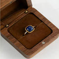 Bague classique en lapis-lazuli indigo