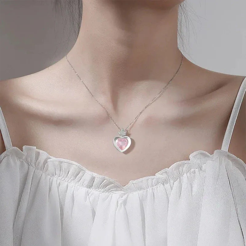 Lover’s Tiara Natural Rose Quartz Necklace