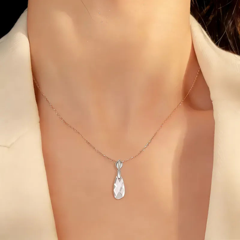 Snow Soul Crystal Necklace