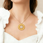 Le sourire du collier en cristal naturel de tournesol