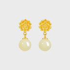 Boucles d'oreilles en jade Hetian Lotus « Good Things Ahead » – Soyez le gardien fleuri de Maman