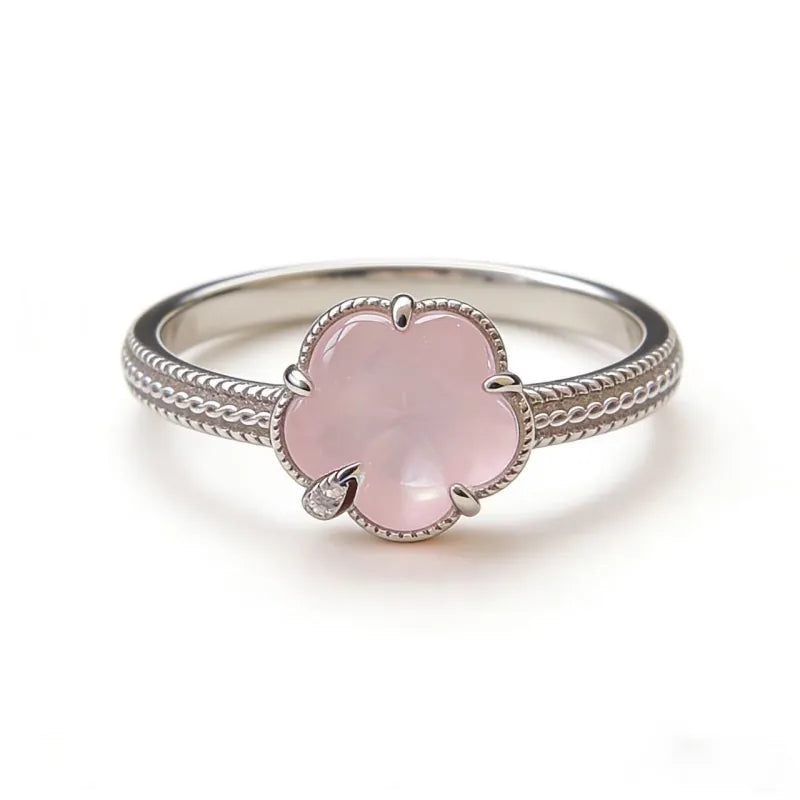 Lucky Rose Quartz Clover Ring