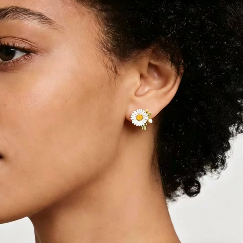 Sunny Daisy Stud Earrings
