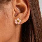 Boucles d'oreilles émaillées fleurs de cerisier et boucles d'oreilles fleurs simples