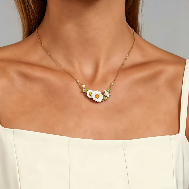 Enamel Daisy Flower Leaf Necklace - Embrace Constant Warmth